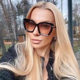 Glam Aura – Lunettes Oversize Élégance Luxe