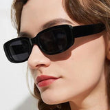 Shadow Kiss – Lunettes Vintage Noir Intense