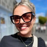 Glam Aura – Lunettes Oversize Élégance Luxe